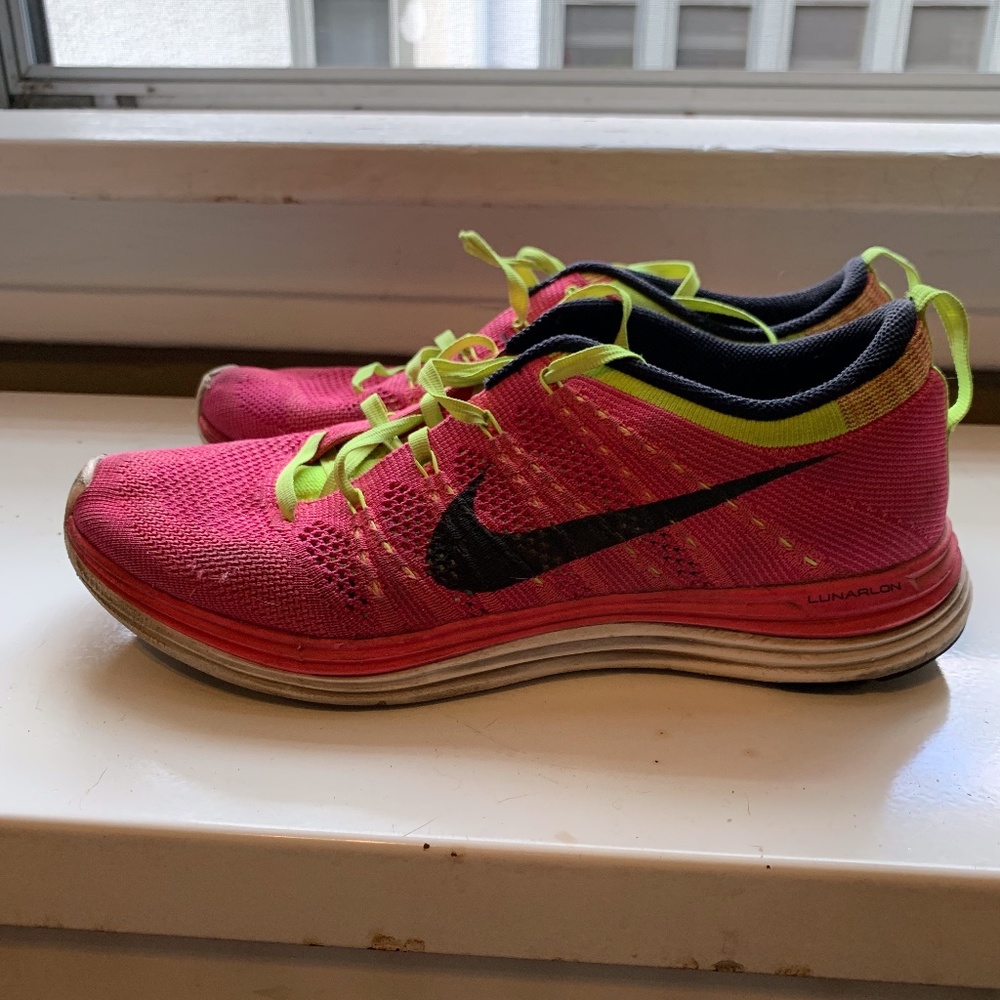 Nike Flyknit Sneakers